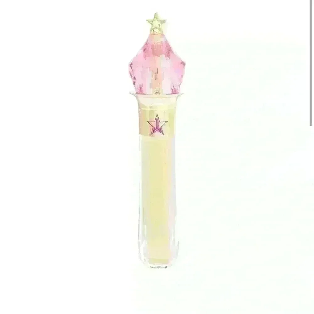 NIB Magic Star C14 Concealer